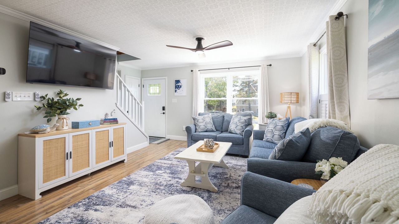Photo of Livingroom in Colington Harbour
