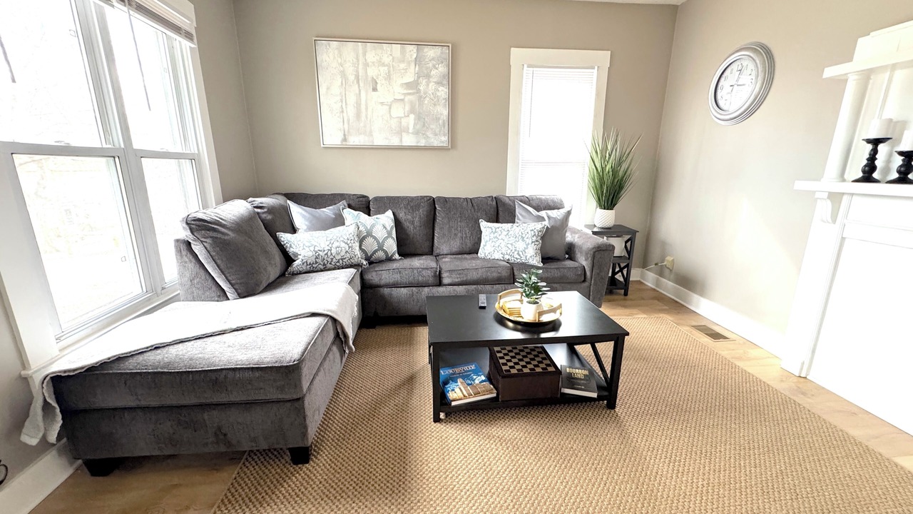 Photo of Livingroom in Crescent Hill