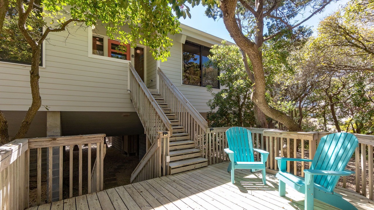 Photo of Patio Balcony in Pine Knoll Shores