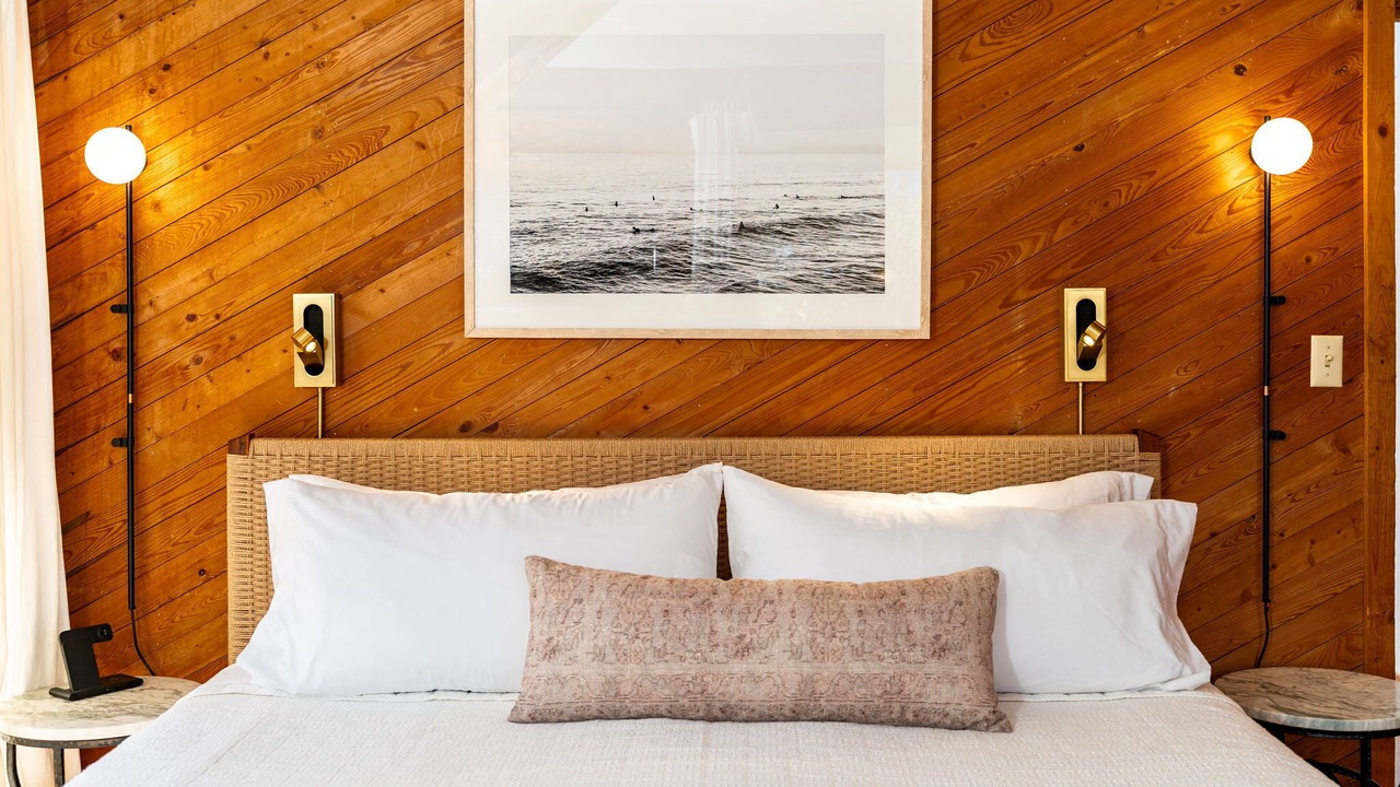 Photo of Bedroom in Pine Knoll Shores