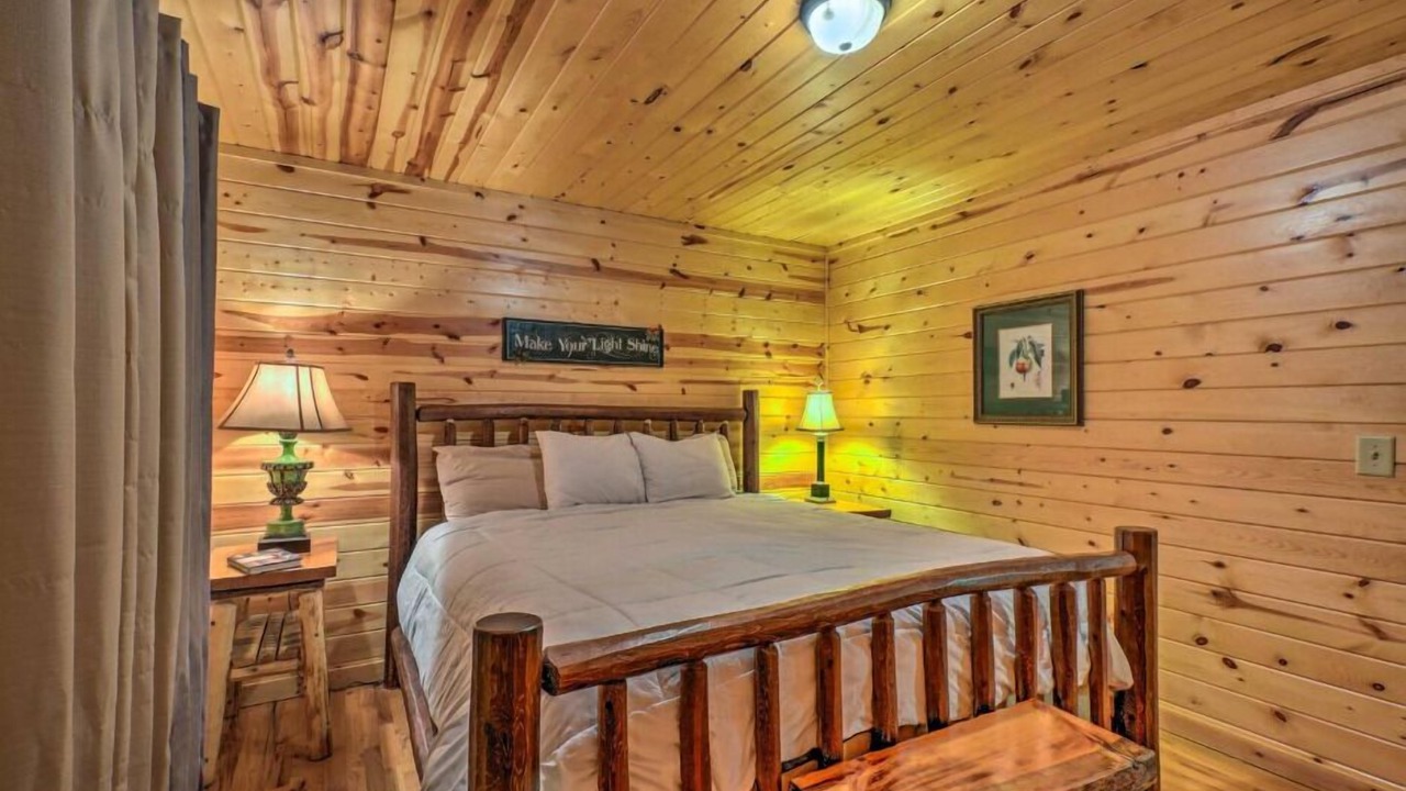 Photo of Bedroom in Helen