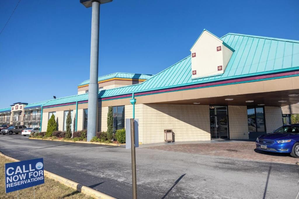 Photo of Outdoor in Tyner