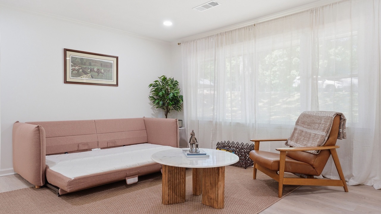 Photo of Livingroom in Buford