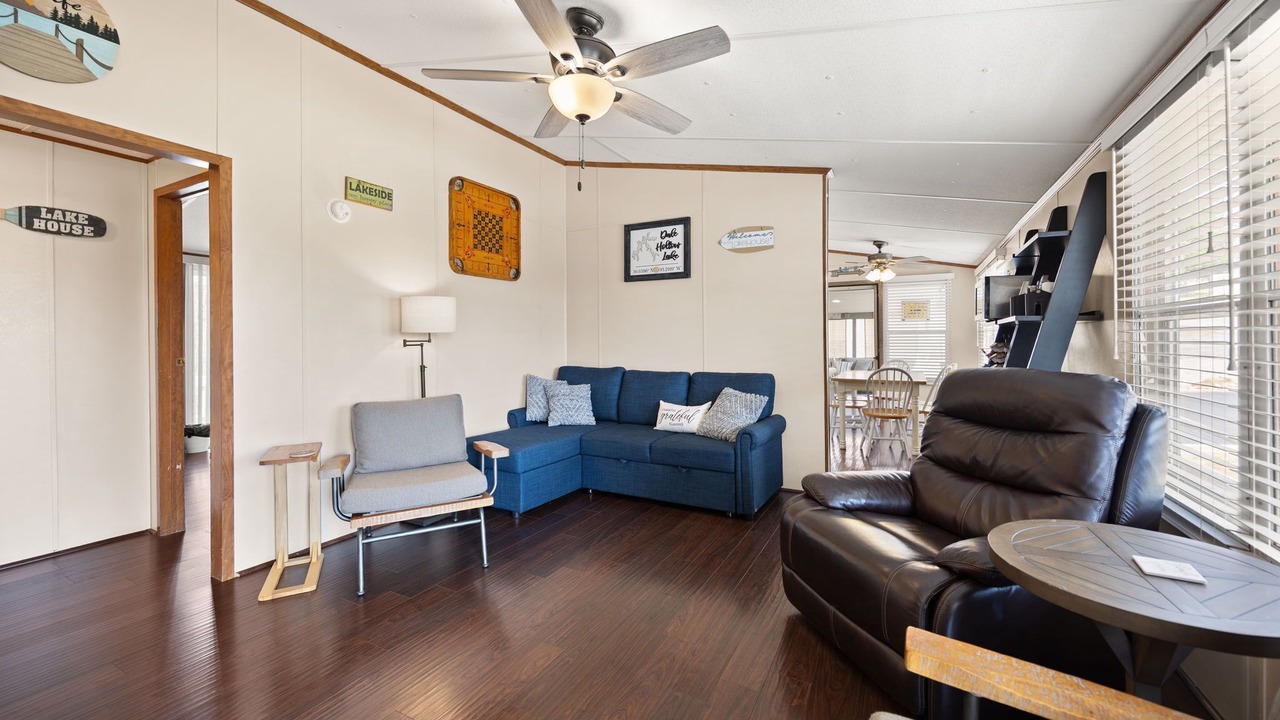 Photo of Livingroom in Burkesville