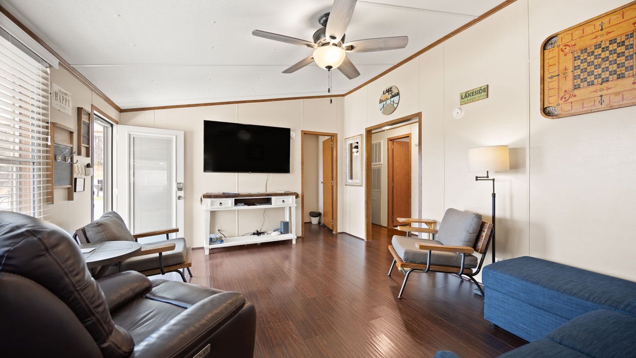 Photo of Livingroom in Burkesville