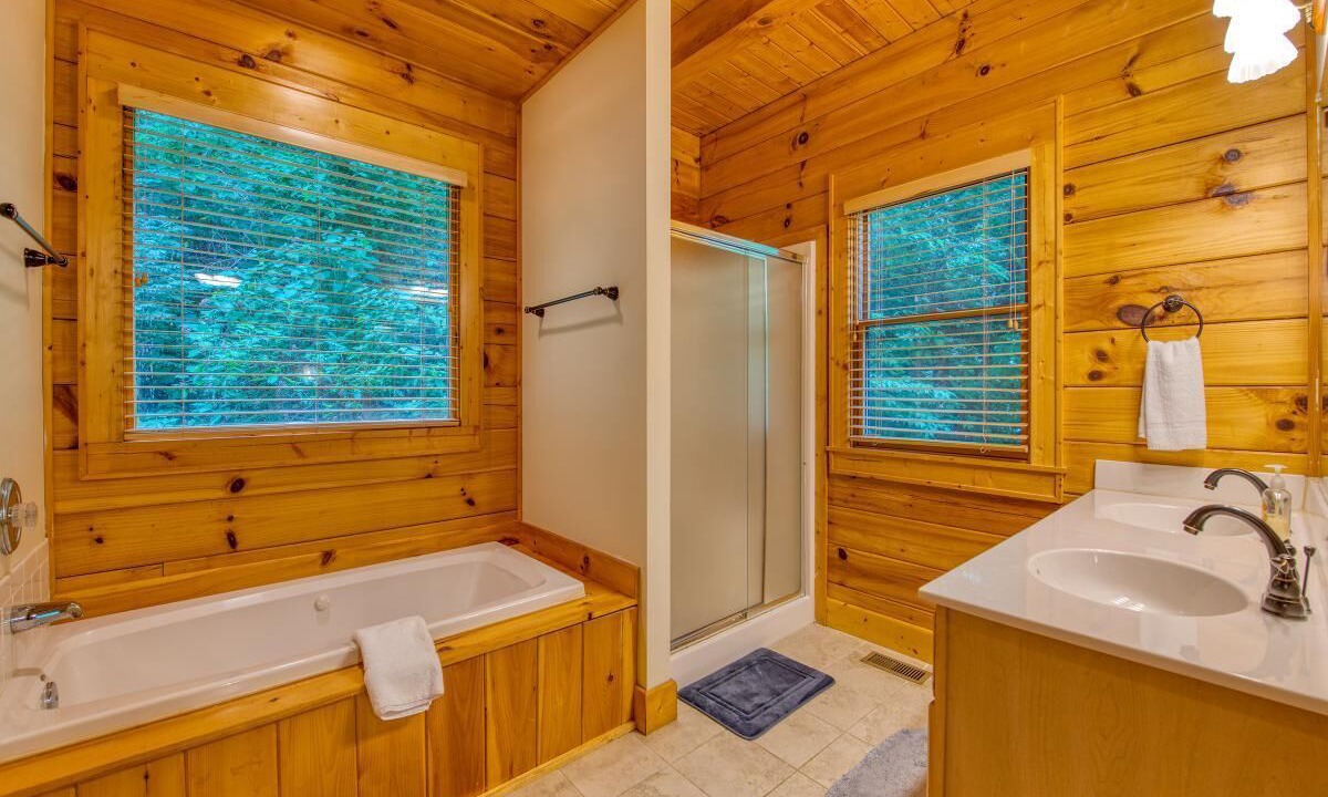 Photo of Bathroom in Maggie Valley