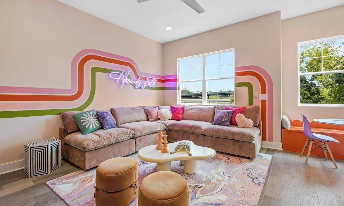 Photo of Livingroom in Katie Hill Neighborhood