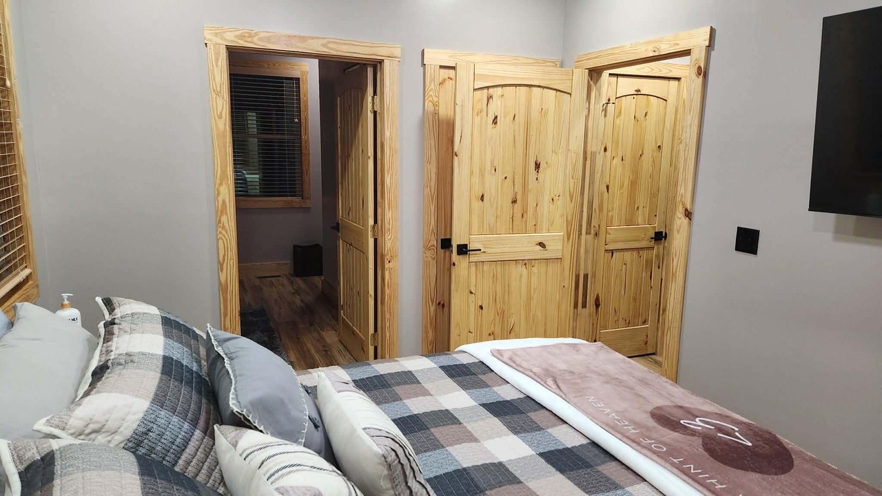 Photo of Bedroom in Campton