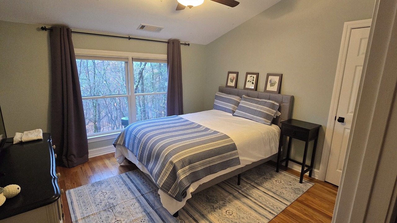 Photo of Bedroom in Big Canoe
