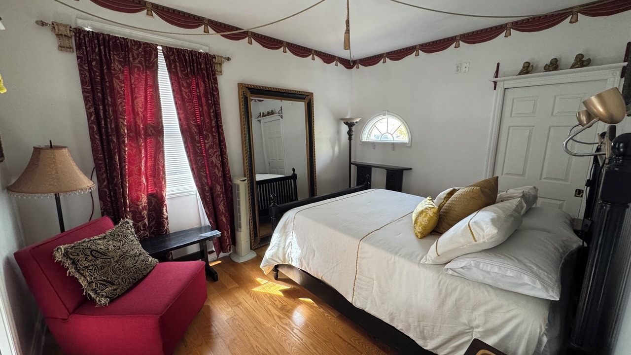 Photo of Bedroom in Lexington