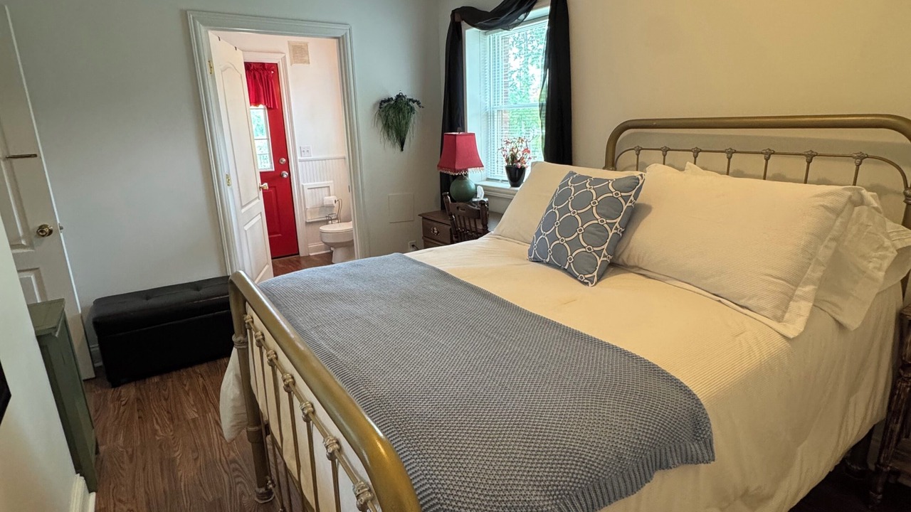 Photo of Bedroom in Lexington