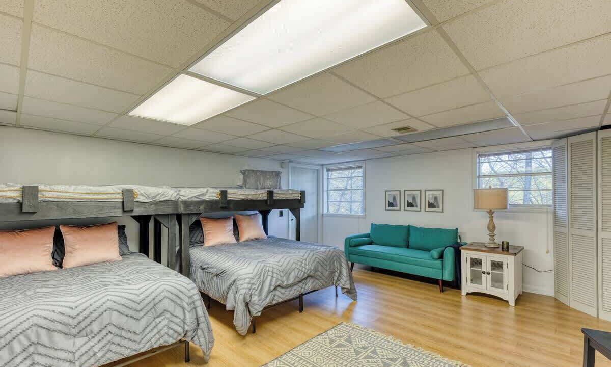 Photo of Bedroom in Raccoon Ridge
