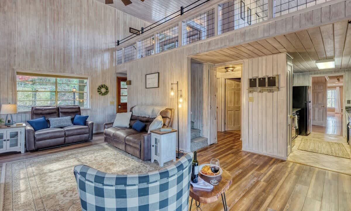 Photo of Livingroom in Raccoon Ridge