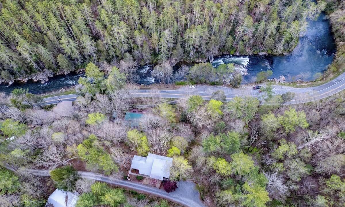 Photo of Outdoor in Raccoon Ridge