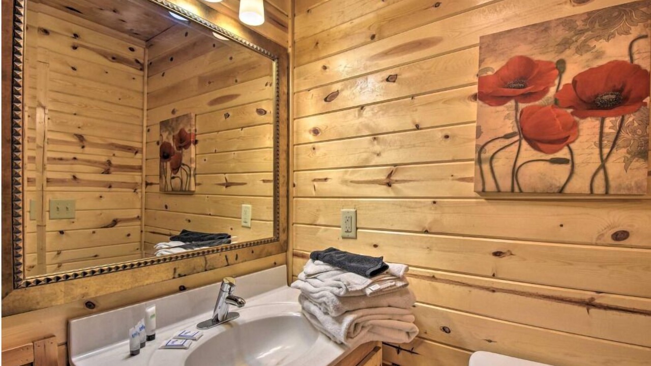 Photo of Bathroom in Helen