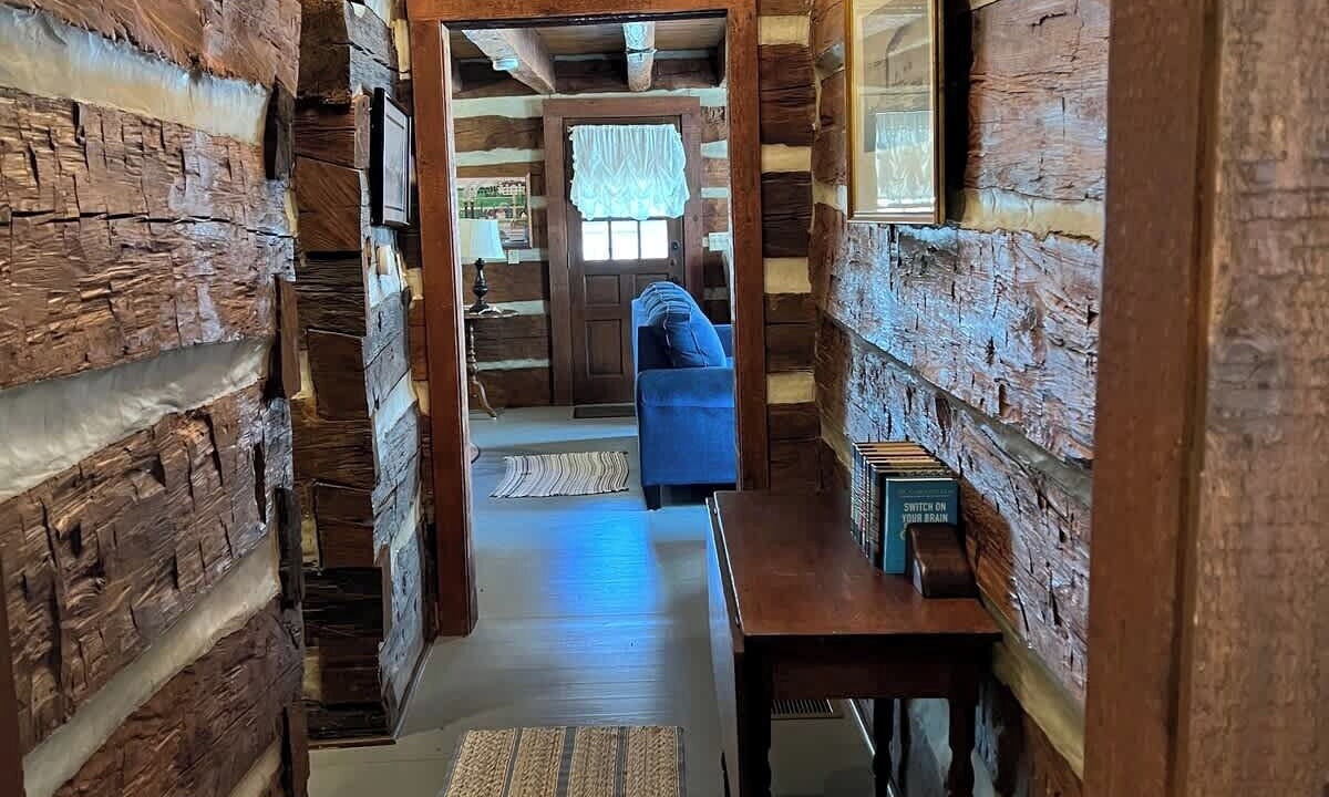 Photo of Bedroom in Shoals