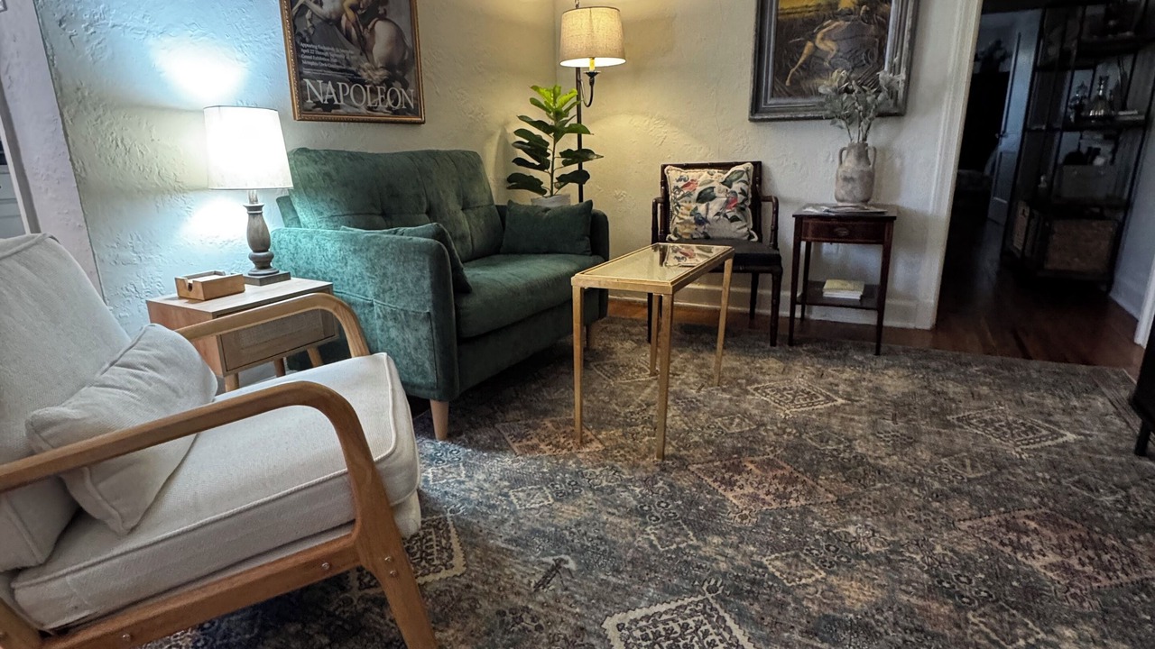 Photo of Livingroom in Central Gardens