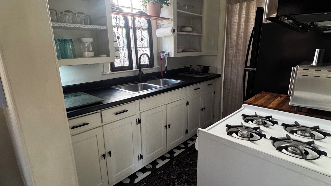 Photo of Kitchen in Central Gardens