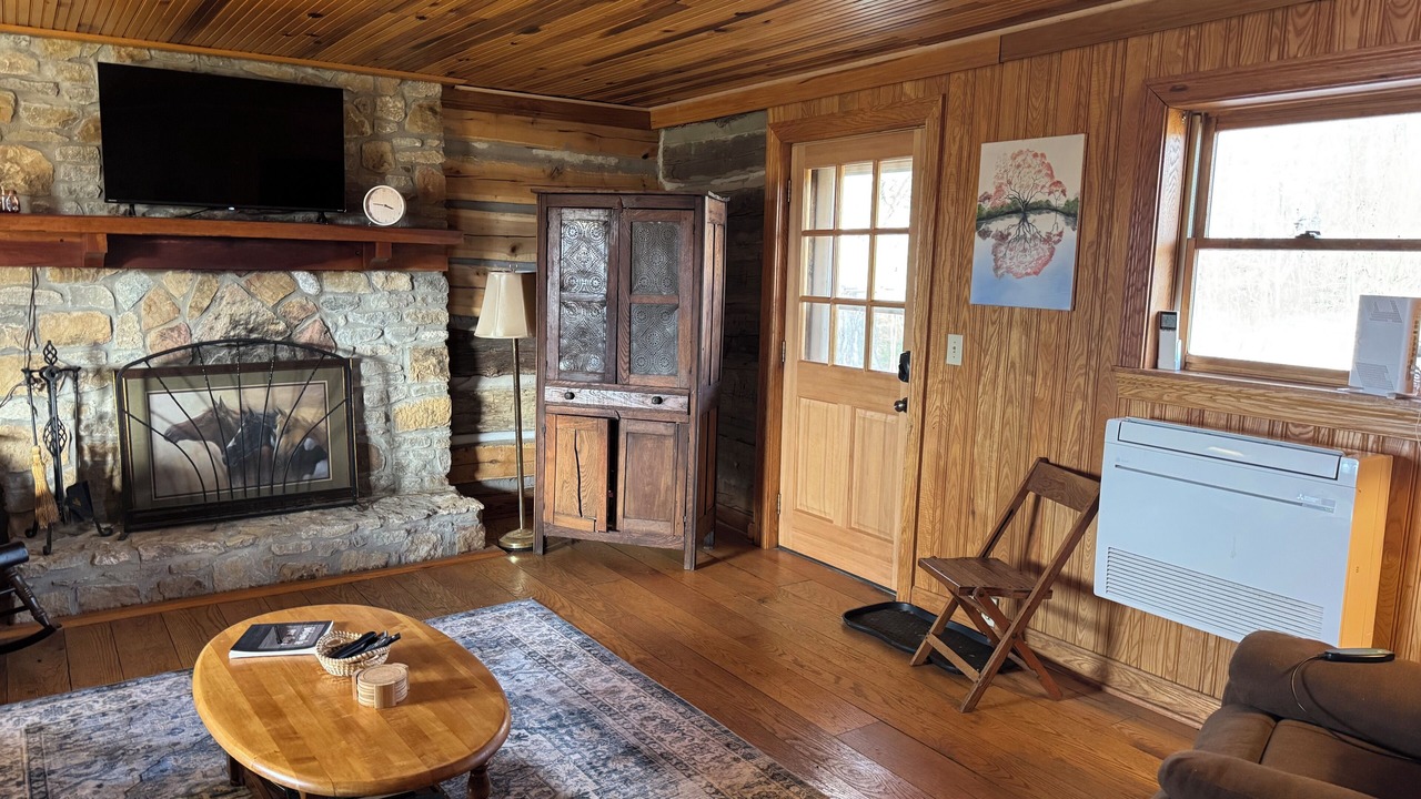 Photo of Livingroom in Frenchburg