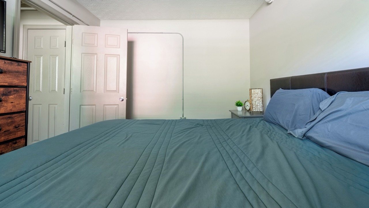Photo of Bedroom in Oak Ridge