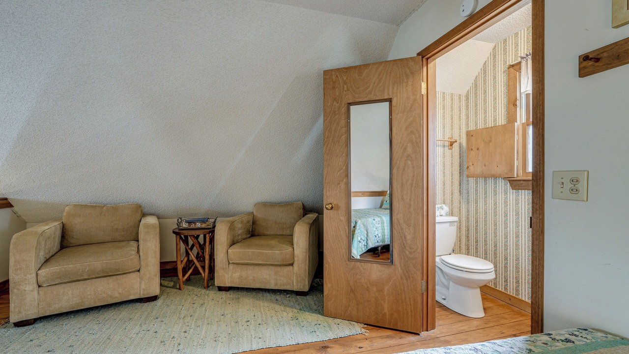 Photo of Bedroom in Hiawassee