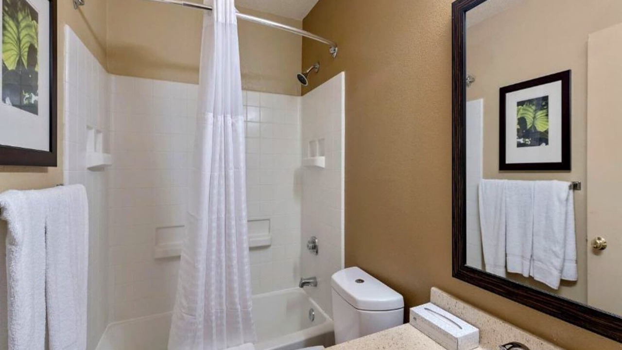 Photo of Bathroom in Executive Park