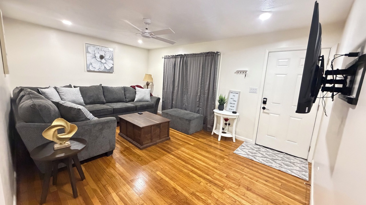 Photo of Livingroom in Spring Hill