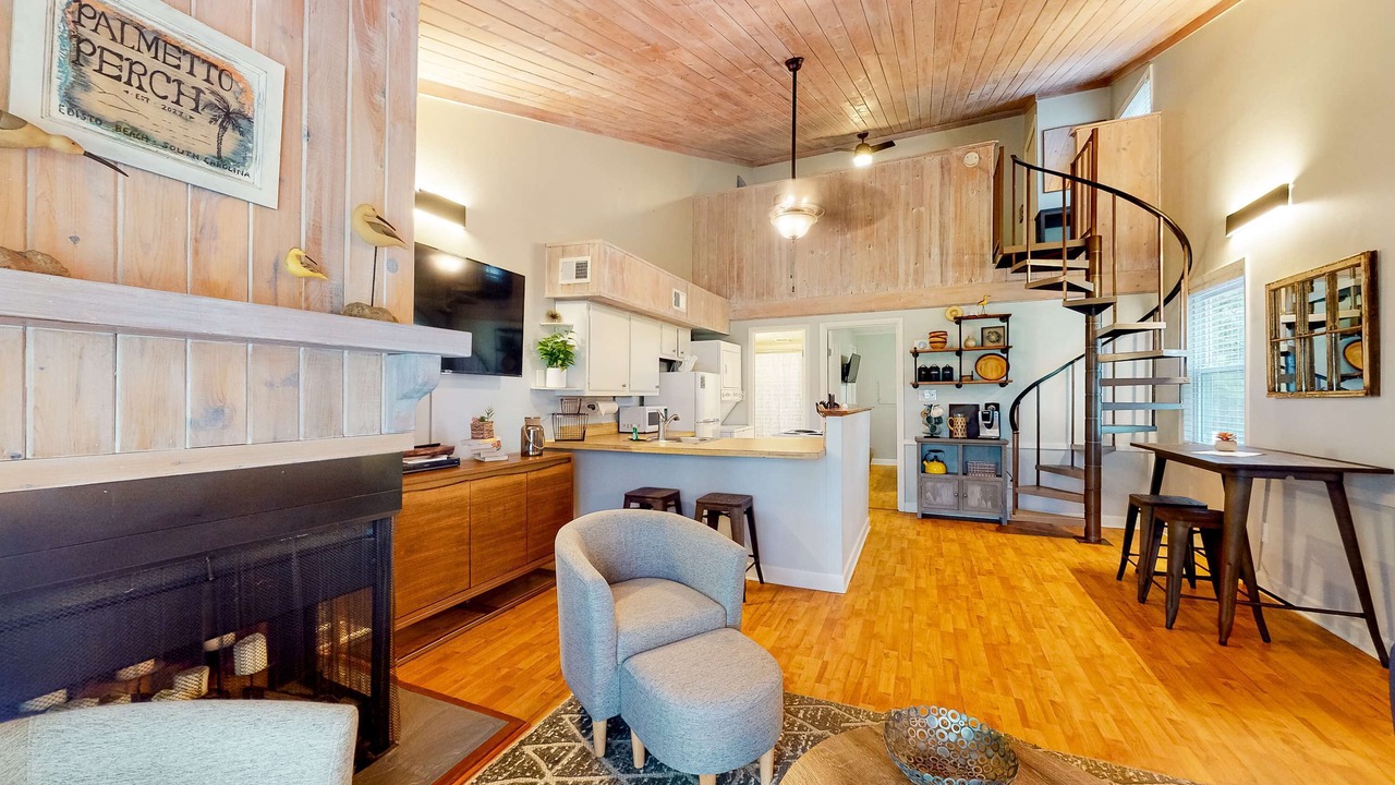 Photo of Livingroom in Ocean Ridge