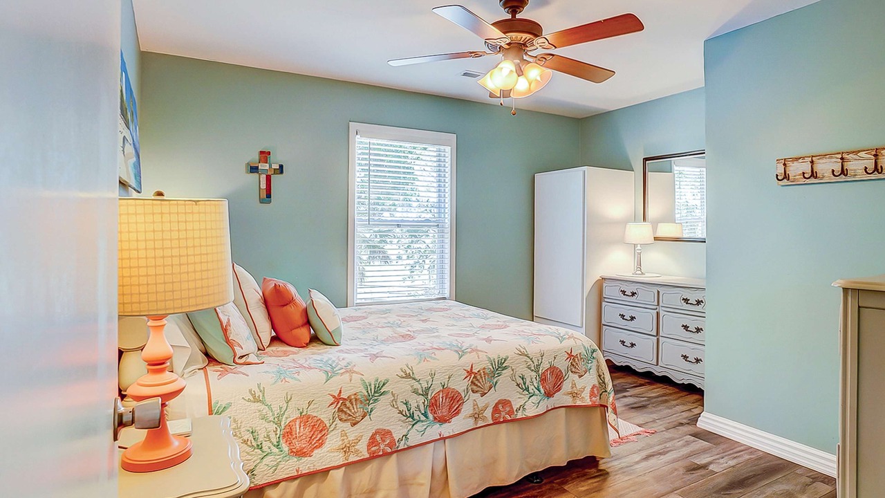 Photo of Bedroom in Edisto Island