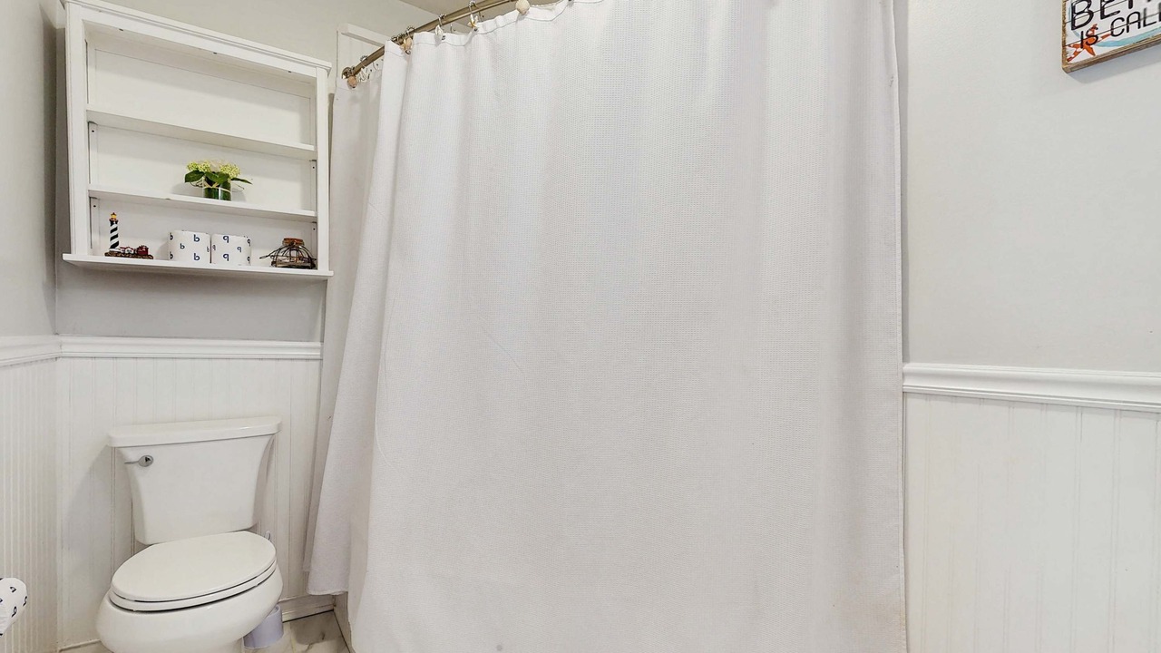 Photo of Bathroom in Ocean Ridge