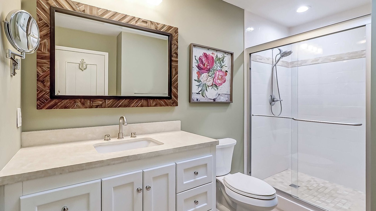 Photo of Bathroom in Shipyard Plantation