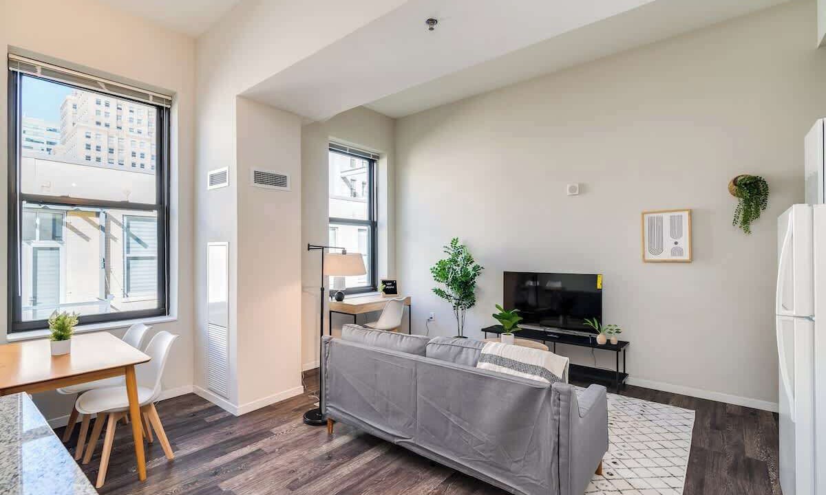 Photo of Livingroom in Downtown Cincinnati