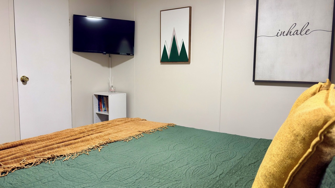 Photo of Bedroom in Huntersville