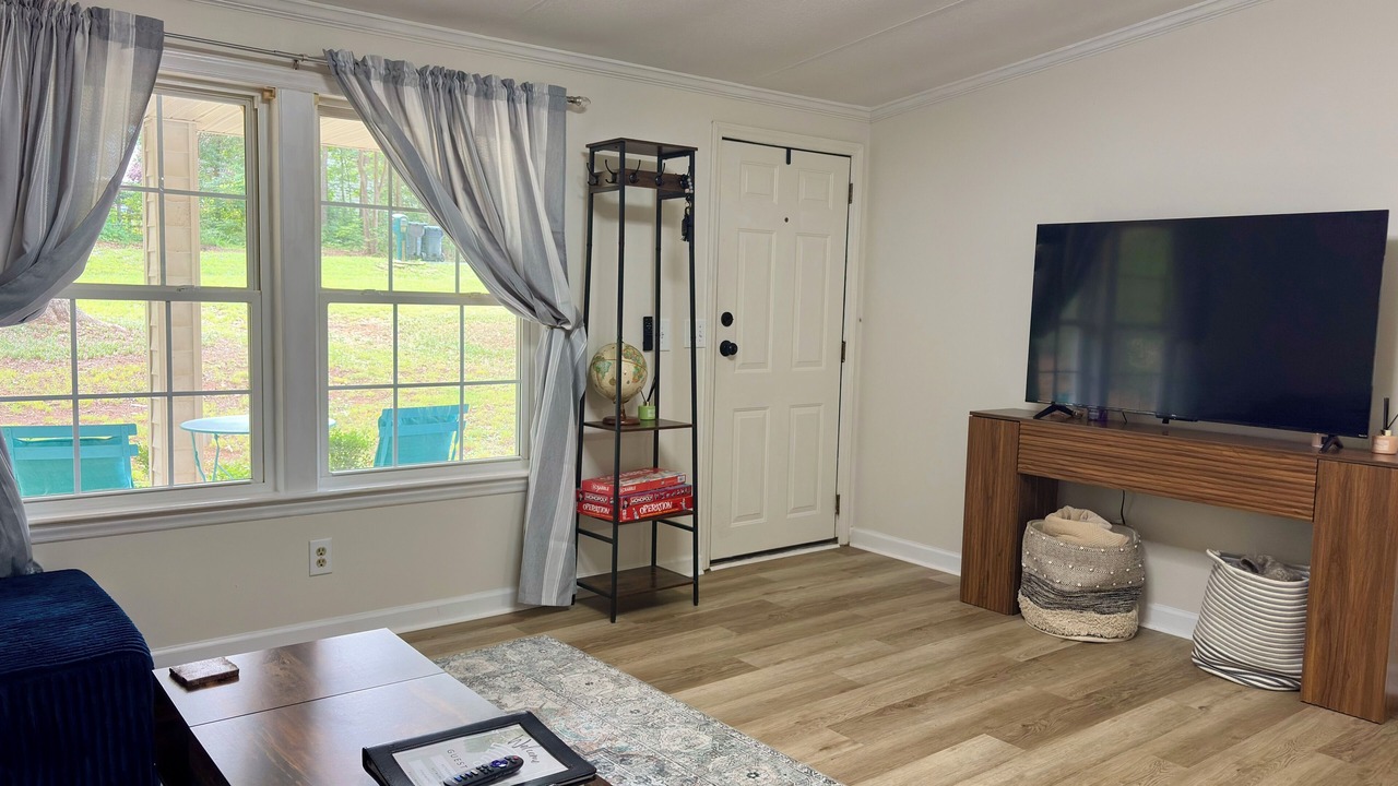 Photo of Livingroom in Huntersville