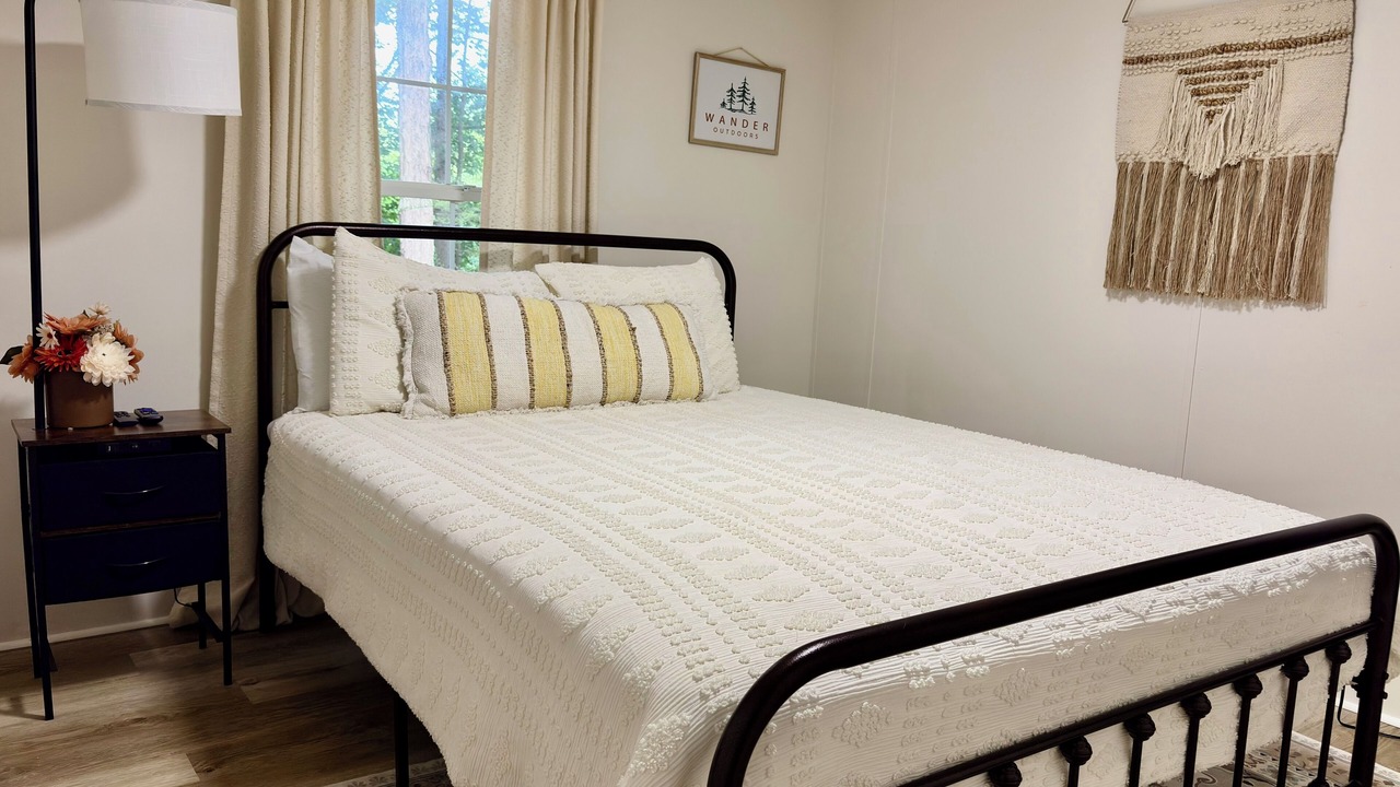 Photo of Bedroom in Huntersville