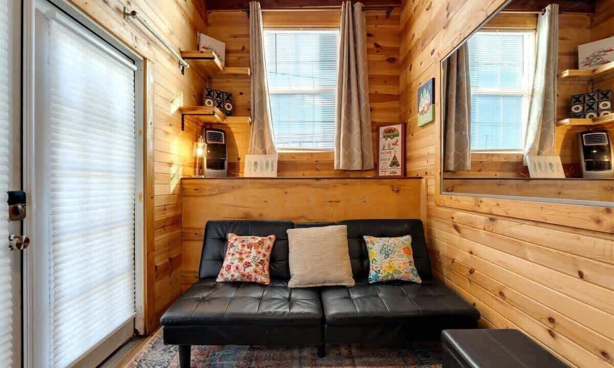 Photo of Livingroom in Asheville