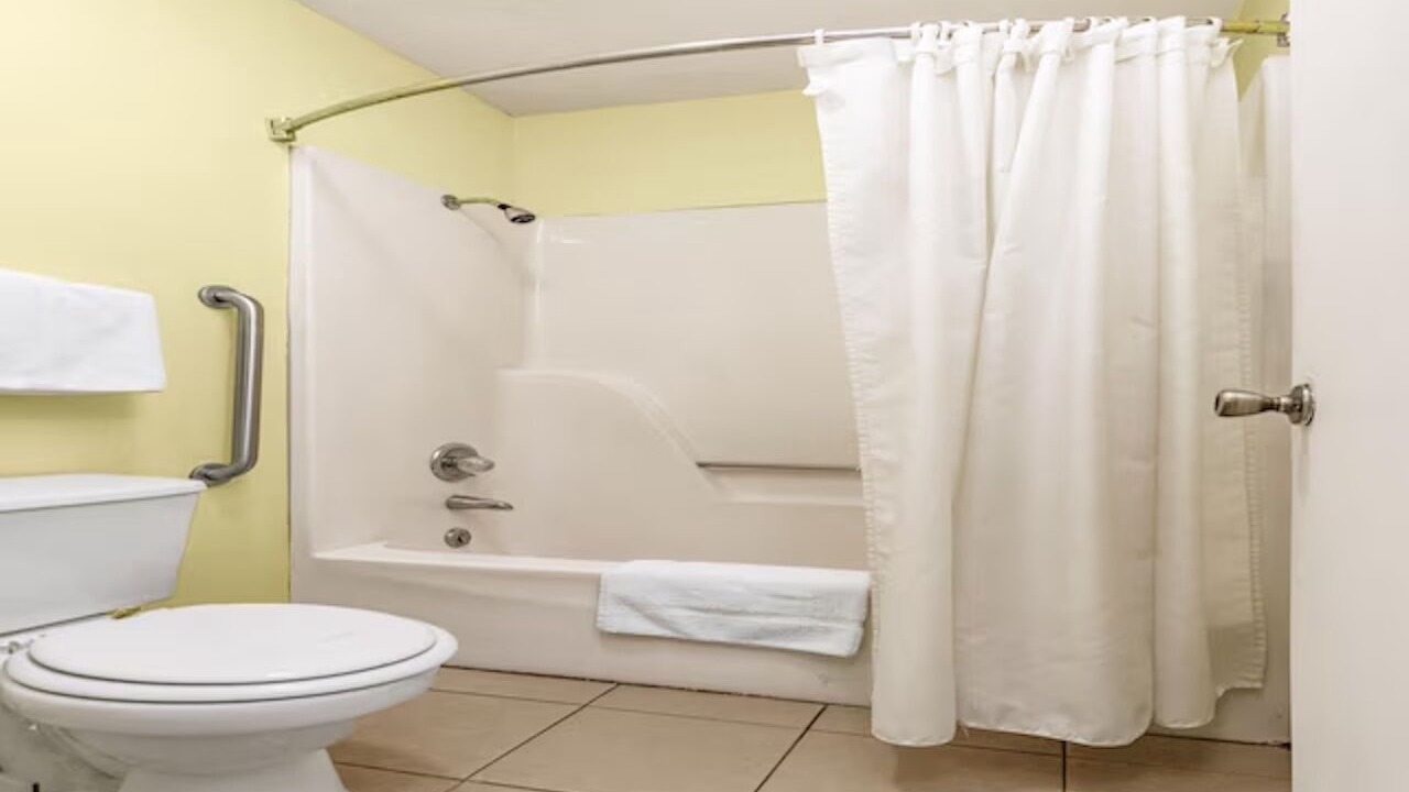 Photo of Bathroom in Orlinda