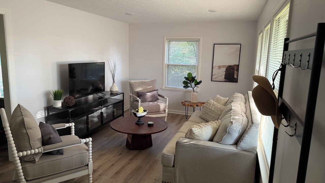 Photo of Livingroom in Cleveland