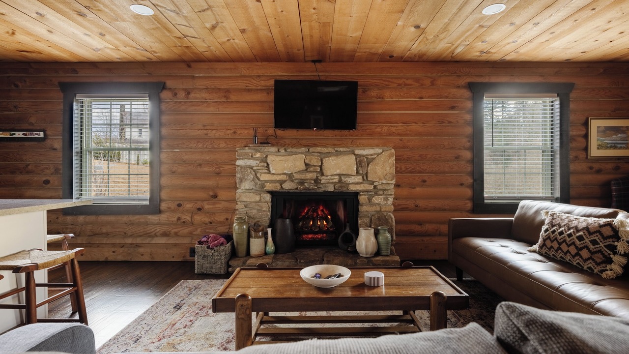 Photo of Livingroom in Lake Lure