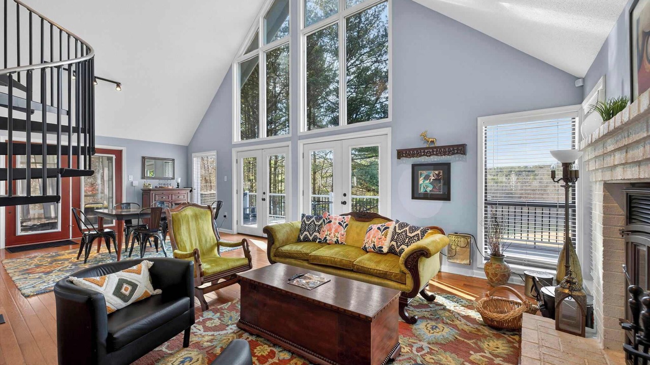 Photo of Livingroom in The Woods