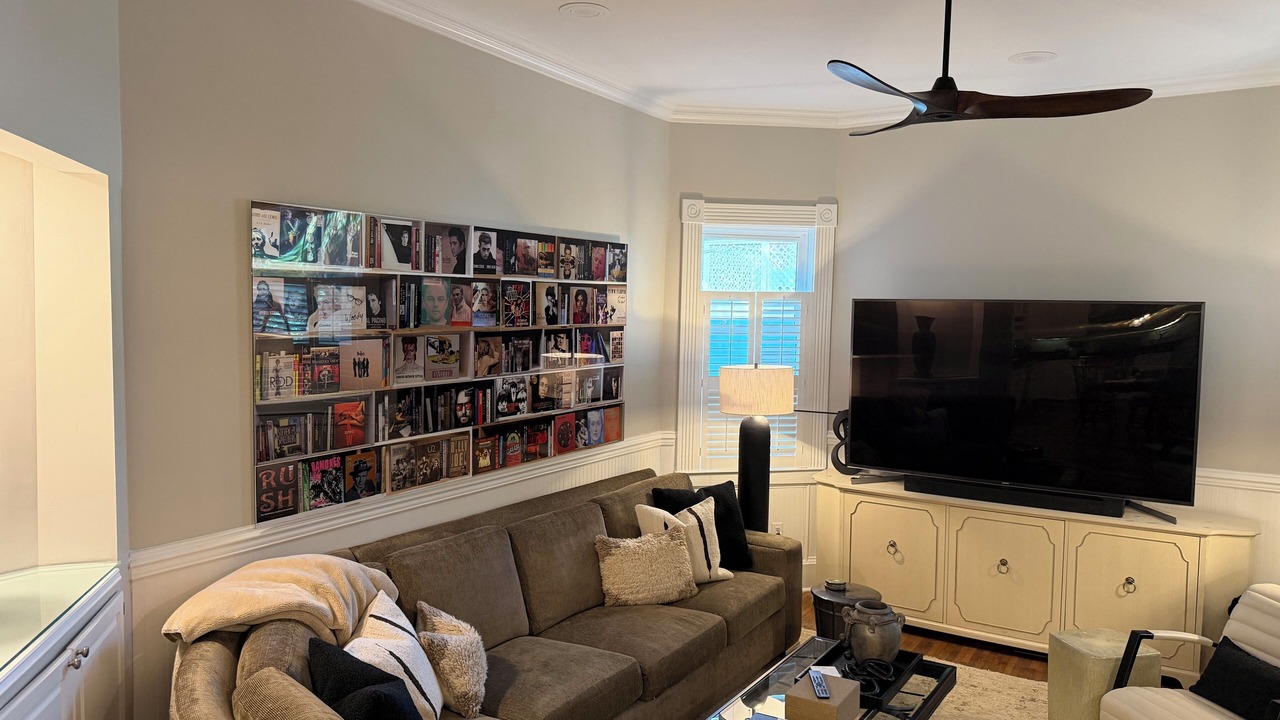 Photo of Livingroom in Charlotte Center City