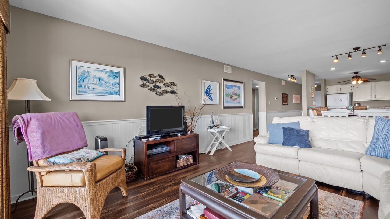 Photo of Bedroom in Pine Knoll Shores