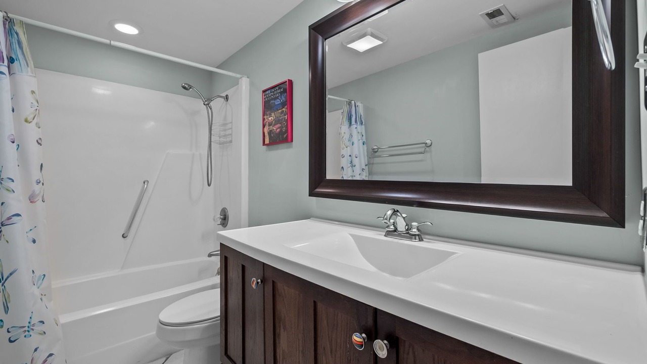 Photo of Bathroom in Pine Knoll Shores