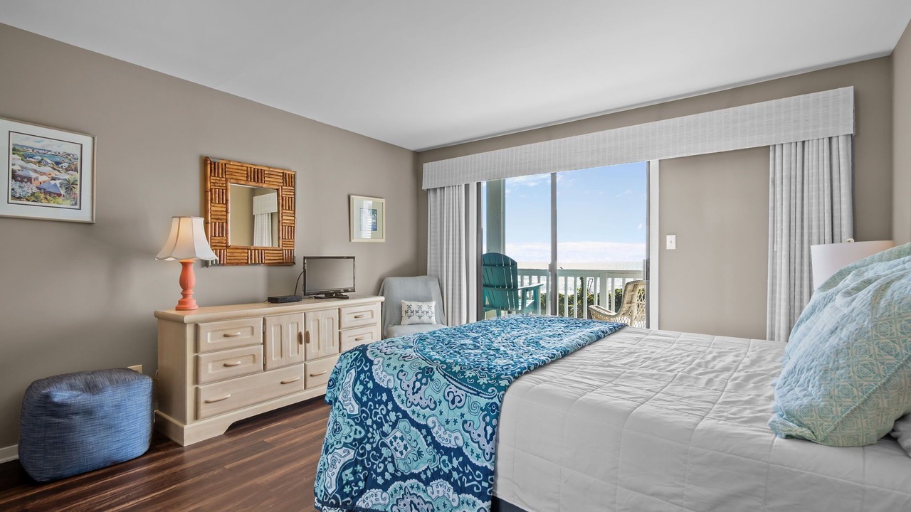 Photo of Patio Balcony in Pine Knoll Shores