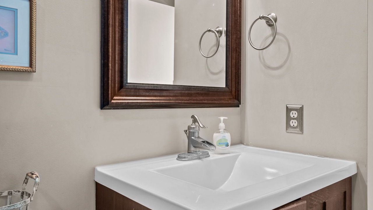 Photo of Bathroom in Pine Knoll Shores