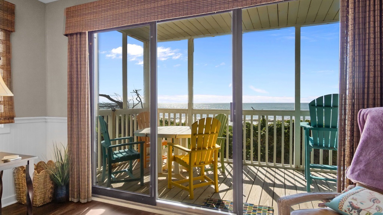Photo of Patio Balcony in Pine Knoll Shores
