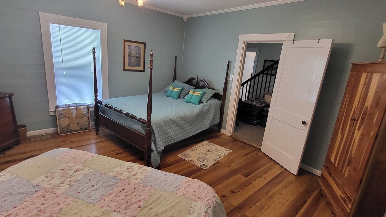 Photo of Bedroom in Stokes