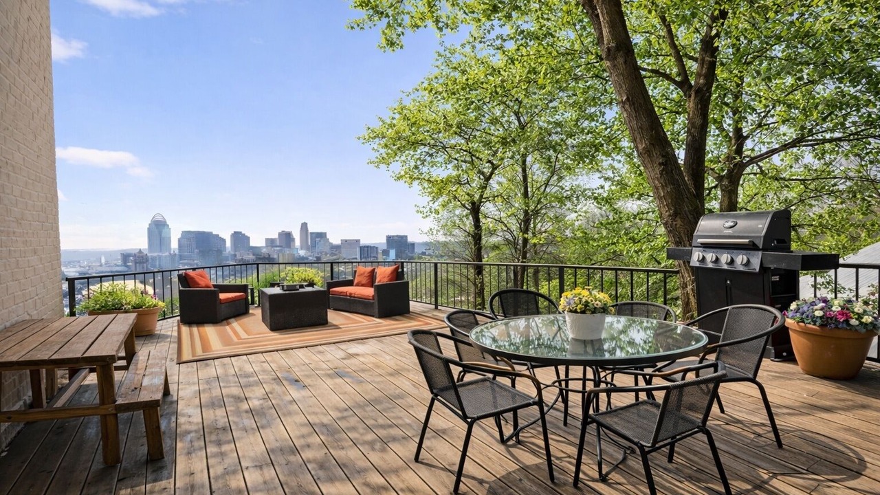 Photo of Outdoor in Mount Auburn