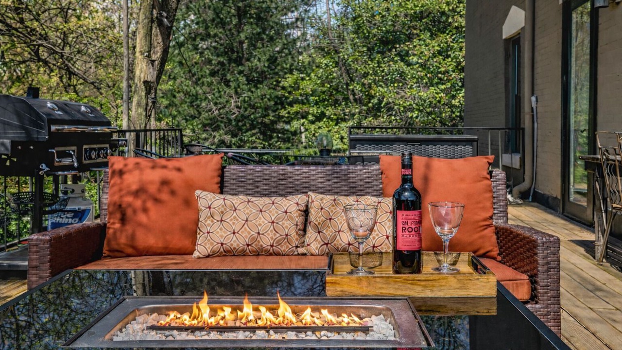 Photo of Patio Balcony in Mount Auburn