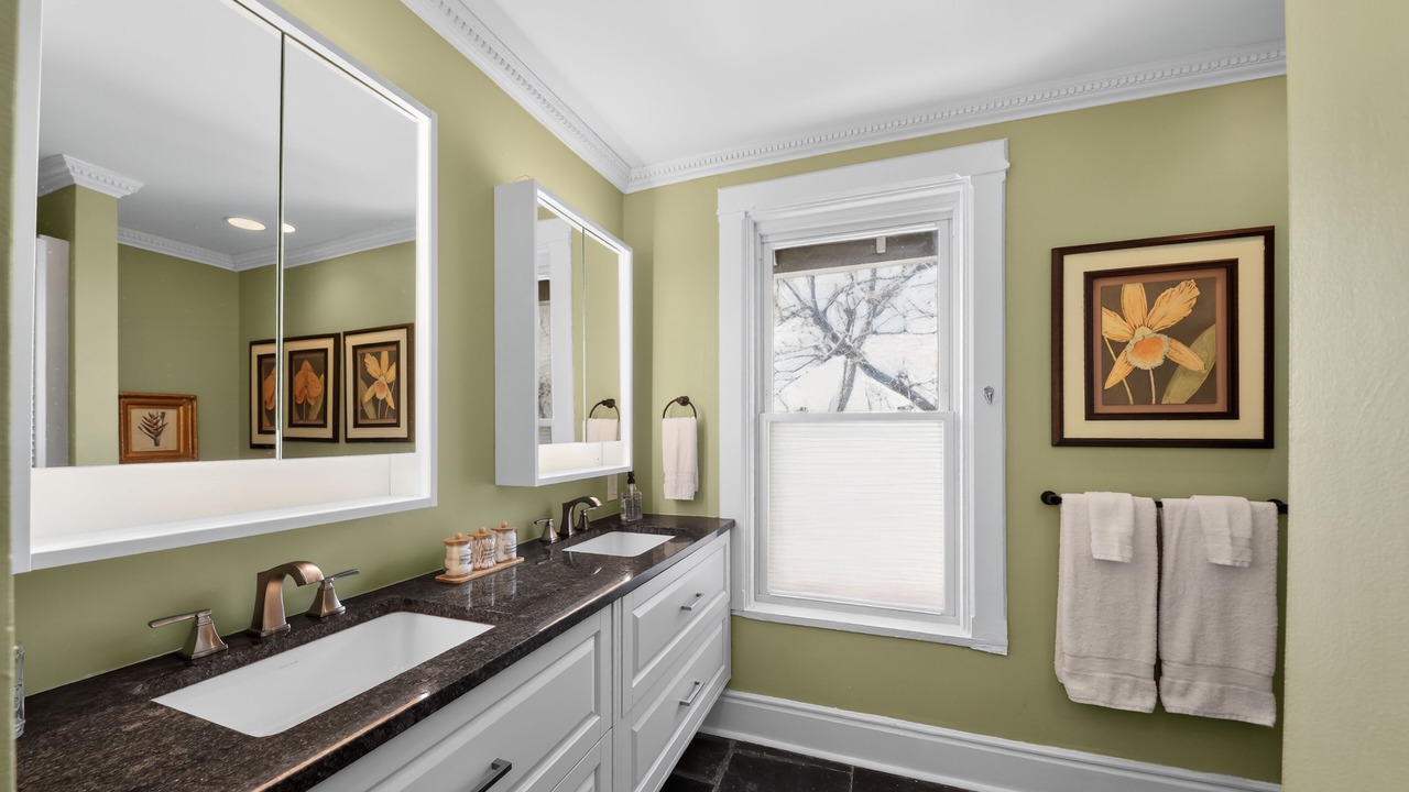 Photo of Bathroom in Mount Auburn